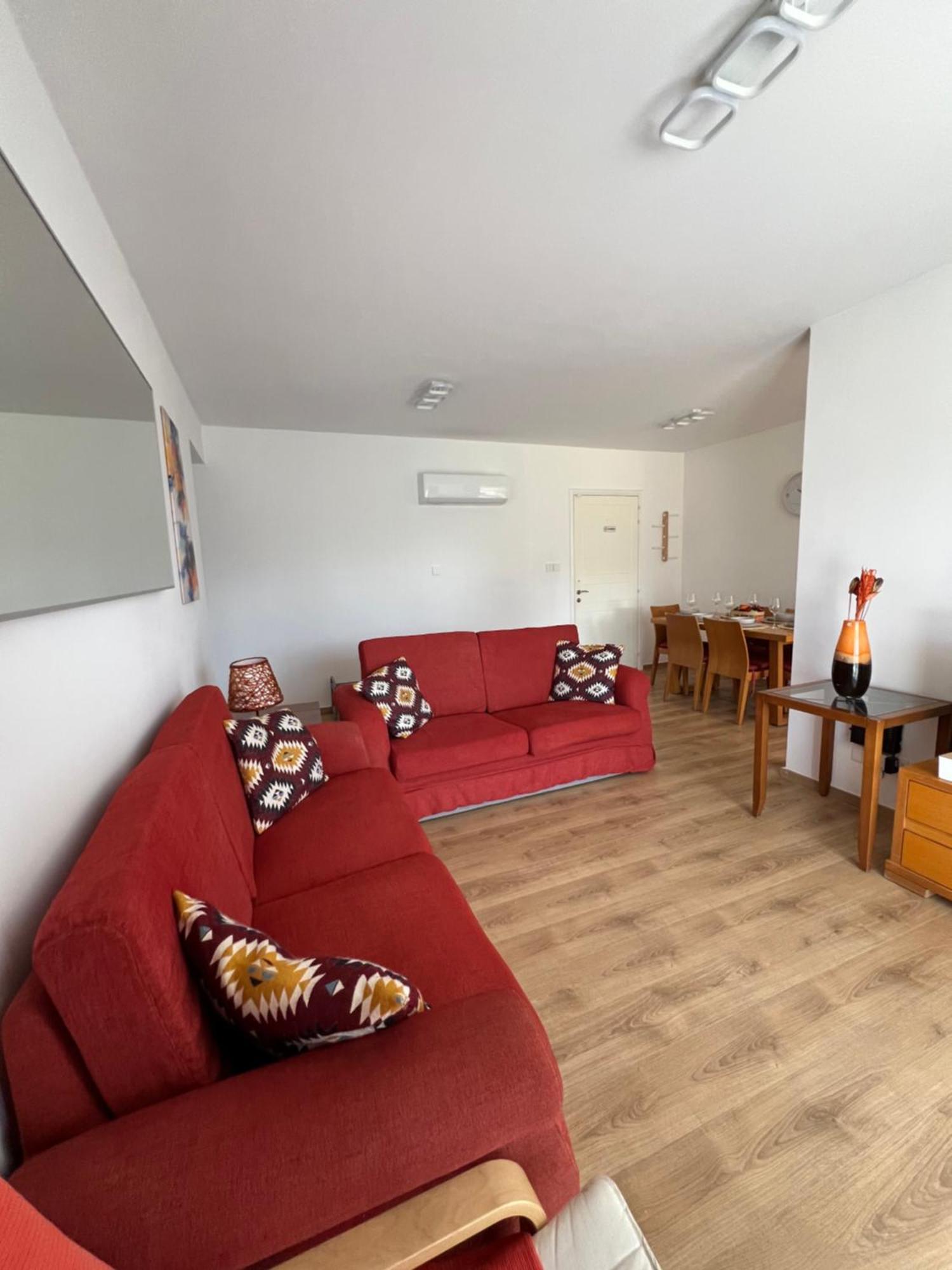 Iris Village Grand Apartment Πάφος Εξωτερικό φωτογραφία