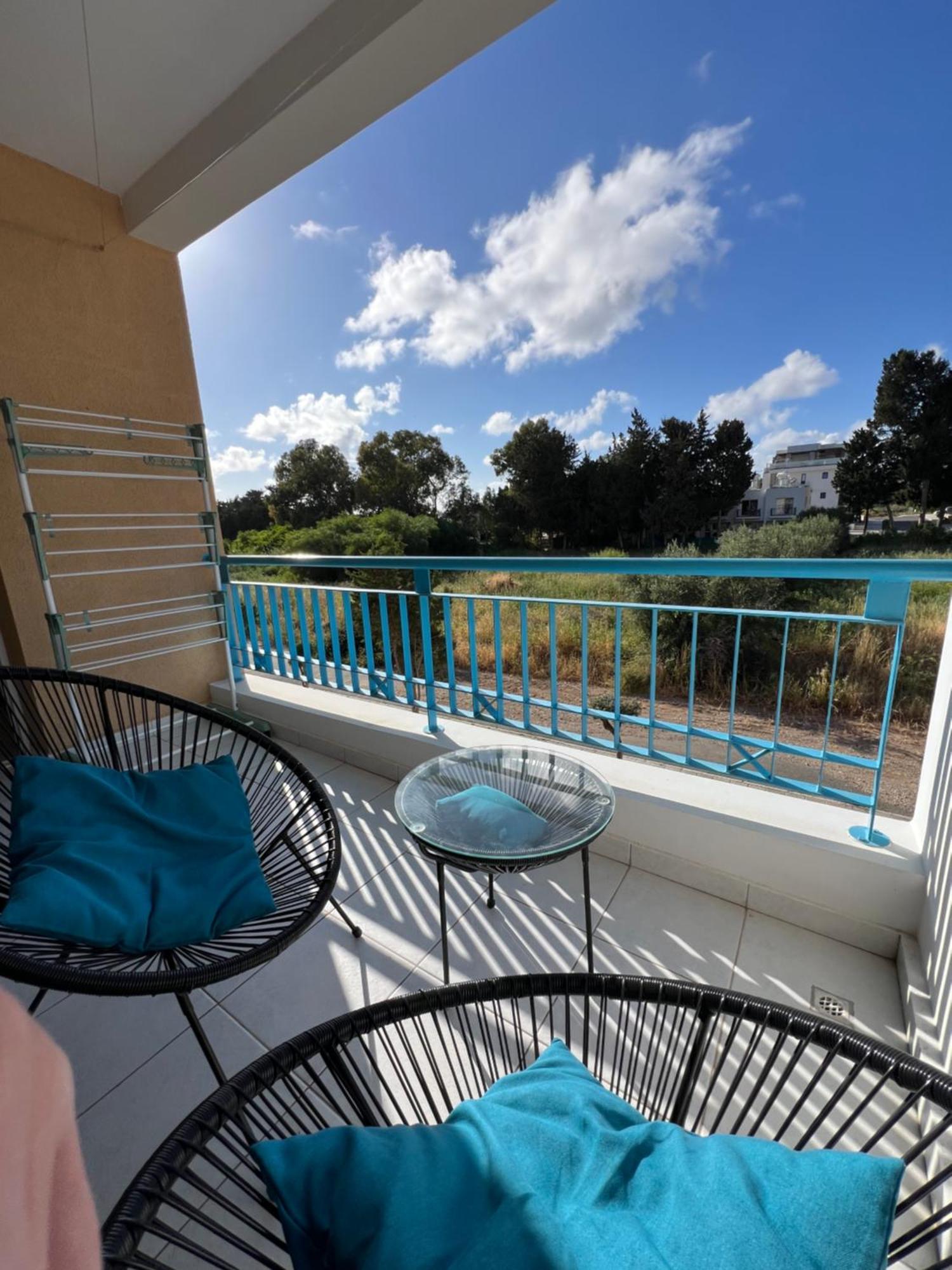 Iris Village Grand Apartment Πάφος Εξωτερικό φωτογραφία